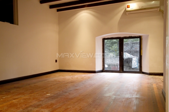 Old Lane House on Fengxian Road 2bedroom 180sqm ¥25,000 SH011396