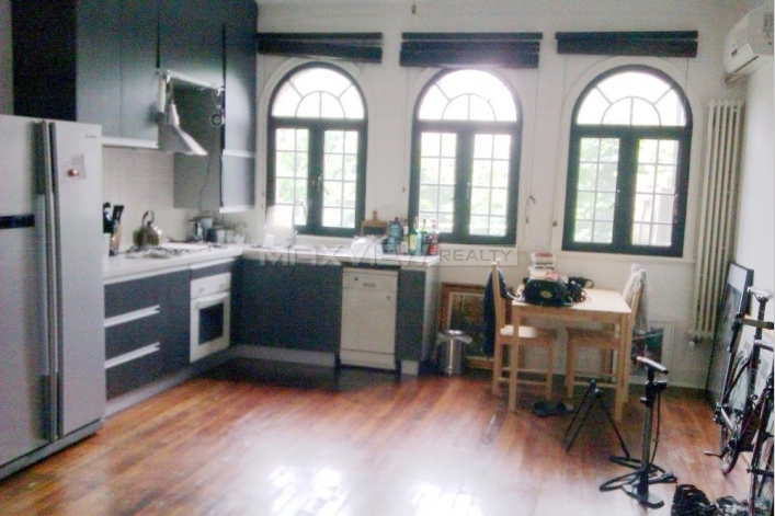 Old Apartment on Yuyuan Road 3bedroom 160sqm ¥26,000 SH004528