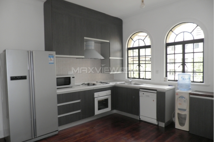 Old Apartment on Yuyuan Road 3bedroom 160sqm ¥26,000 SH004528