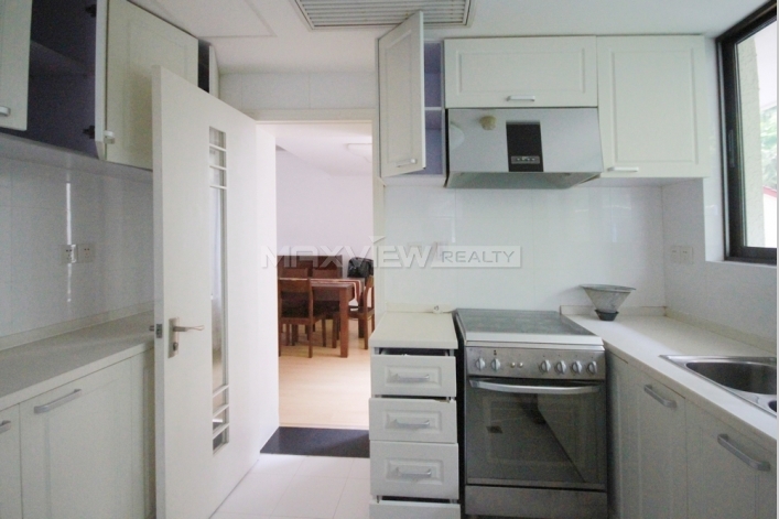 Green Valley Villa   |   绿谷别墅 4bedroom 260sqm ¥50,000 SH015100