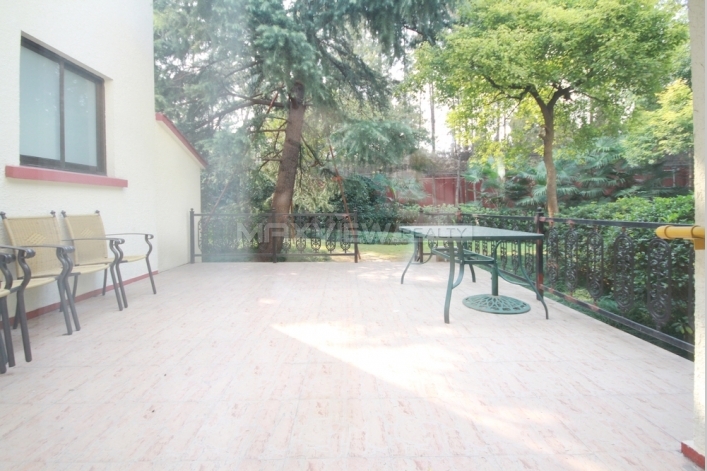 Green Valley Villa   |   绿谷别墅 4bedroom 260sqm ¥50,000 SH015100