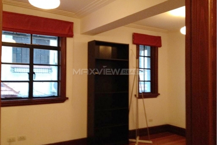 Old Lane House on Jiaozhou Road 4bedroom 200sqm ¥38,000 SH015241