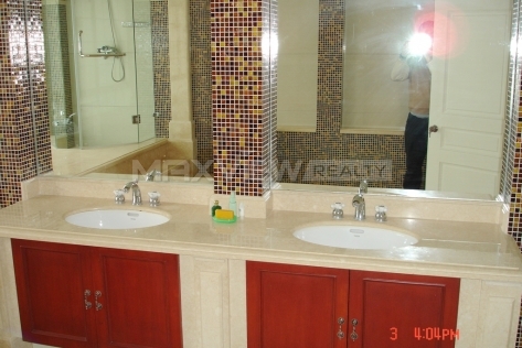 Jiushi Western Suburban Garden   |   久事西郊花园 4bedroom 300sqm ¥30,000 SH015715