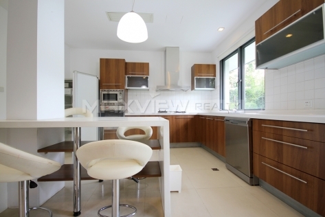 Lakeside Ville   |   湖畔佳苑 5bedroom 380sqm ¥45,000 QPV00532