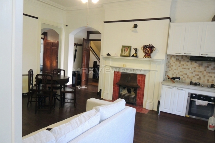 Old Apartment on Fuxing M. Road 2bedroom 135sqm ¥23,000 SH015825