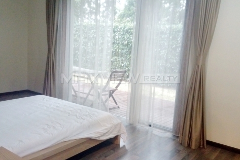 Lakeside Ville   |   湖畔佳苑 4bedroom 350sqm ¥40,000 QPV00417