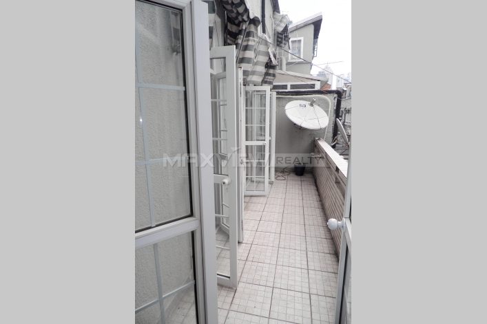Old Apt on Nanjing W. Road  2bedroom 120sqm ¥20,000 SH007699