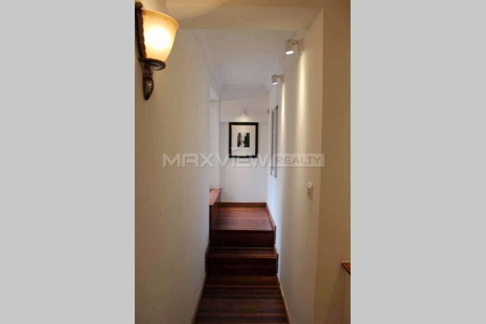 shanghai old apartment rent  on Maoming S. Road 2bedroom 100sqm ¥22,000 SH016160