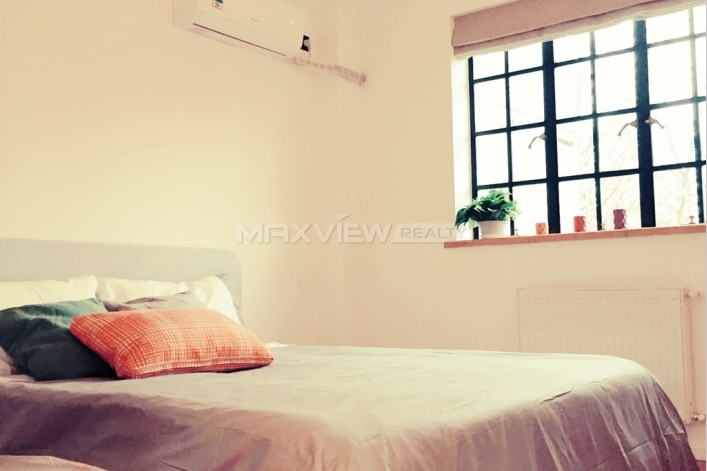 House rent Shanghai on Kangping Road 2bedroom 90sqm ¥25,000 SH016090