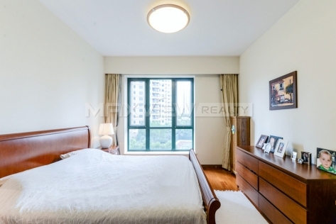 Rent smart 4 brs apartment in Yanlord Garden 3bedroom 185sqm ¥38,000 PDA04024
