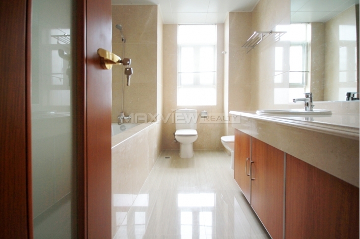 Rent 3br 240sqm Beverly Court in Shanghai 3bedroom 242sqm ¥43,000 SH016119