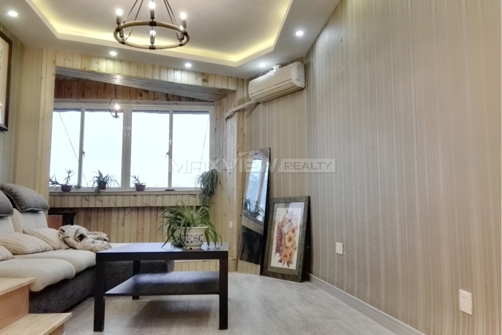 Exquisite 4br 140sqm Old Lane House on Wulumuqi M. Road 4bedroom 140sqm ¥25,500 SH016132