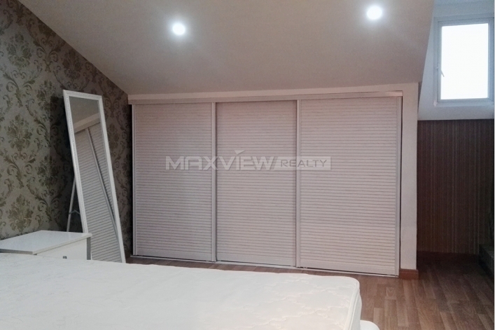 Exquisite 4br 140sqm Old Lane House on Wulumuqi M. Road 4bedroom 140sqm ¥25,500 SH016132