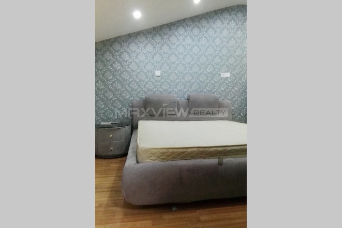 Exquisite 4br 140sqm Old Lane House on Wulumuqi M. Road 4bedroom 140sqm ¥25,500 SH016132