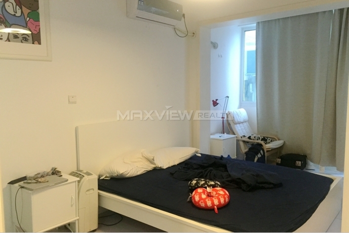 Delightful Old Apartment on Hengshan Road Rental in Shanghai 2bedroom 135sqm ¥20,000 SH016148