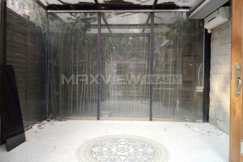 Rent Pretty 6br Old Apartment on Huashan Road 6bedroom 350sqm ¥120,000 SH016183