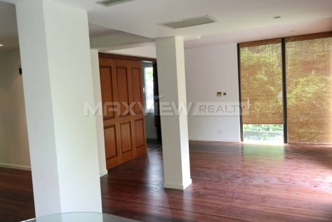 Fantastic unfirnished Villa in the Shanghai Age 5bedroom 352sqm ¥35,000 MHV00502