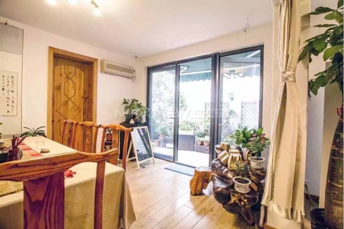 Rent Glamorous Old Apartment on Xinhua Road 3bedroom 140sqm ¥28,000 SH016790