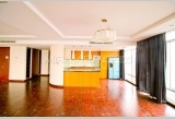 Rent a Excellent unfirnished apartment of River House in Shanghai 3bedroom 130sqm ¥30,000