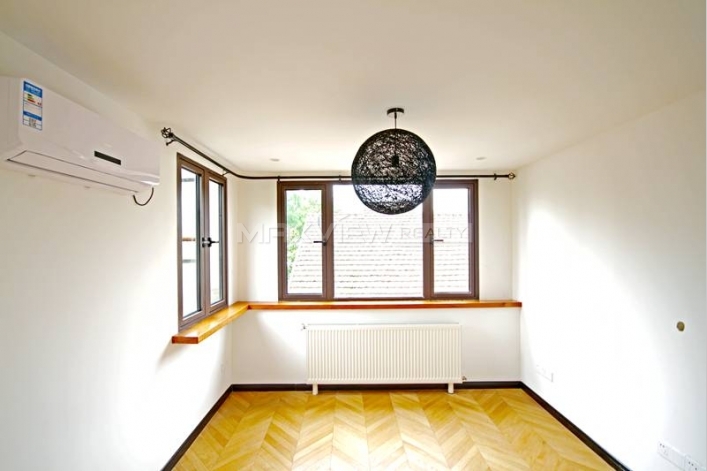 Spacious Apartment on Wuyuan Road  3bedroom 130sqm ¥28,000 SH016495