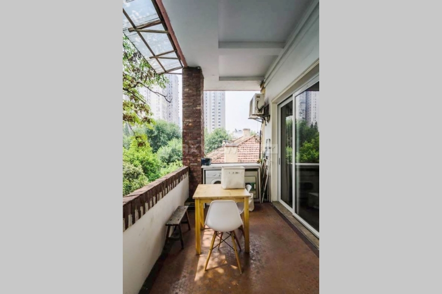 Old Apartment on Jianguo W. Road 2bedroom 120sqm ¥21,500 L00073