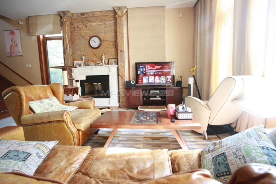 House rental in Green Hills of Shanghai 5bedroom 300sqm ¥60,000 PDV01705