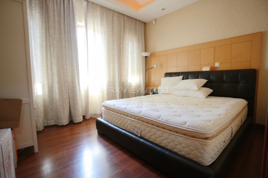 House rental in Green Hills of Shanghai 5bedroom 300sqm ¥60,000 PDV01705