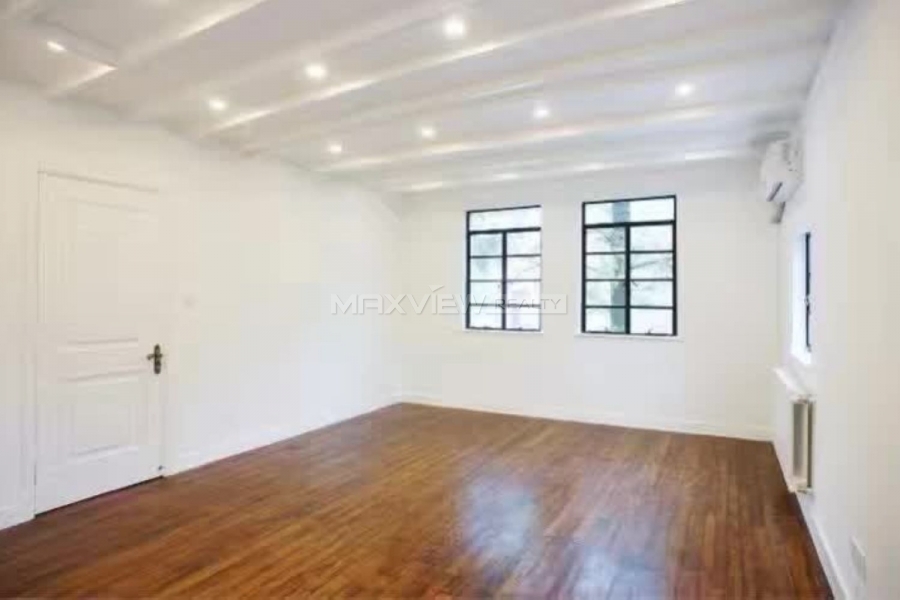 Rent an old apartment in shanghai on Wuyuan Road  3bedroom 200sqm ¥33,000 SH005670