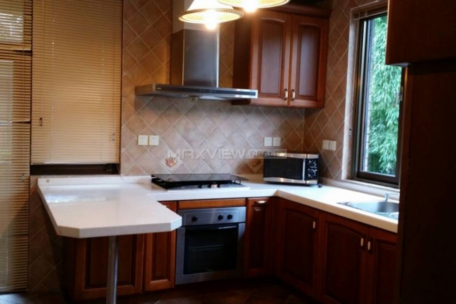 Fantastic unfirnished apartment in Tiziano Villa for rent in shanghai 4bedroom 380sqm ¥50,000 PDV01237