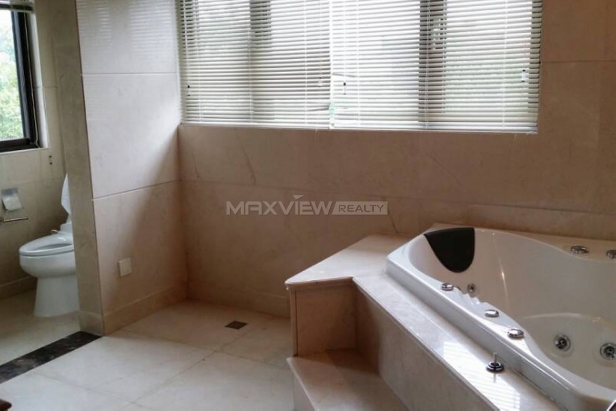 Fantastic unfirnished apartment in Tiziano Villa for rent in shanghai 4bedroom 380sqm ¥50,000 PDV01237