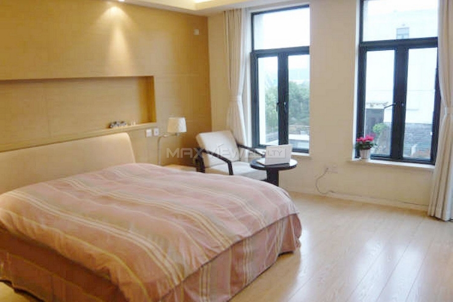 Rent a house in Shanghai Eastern Villa 5bedroom 390sqm ¥35,000 PDV00061