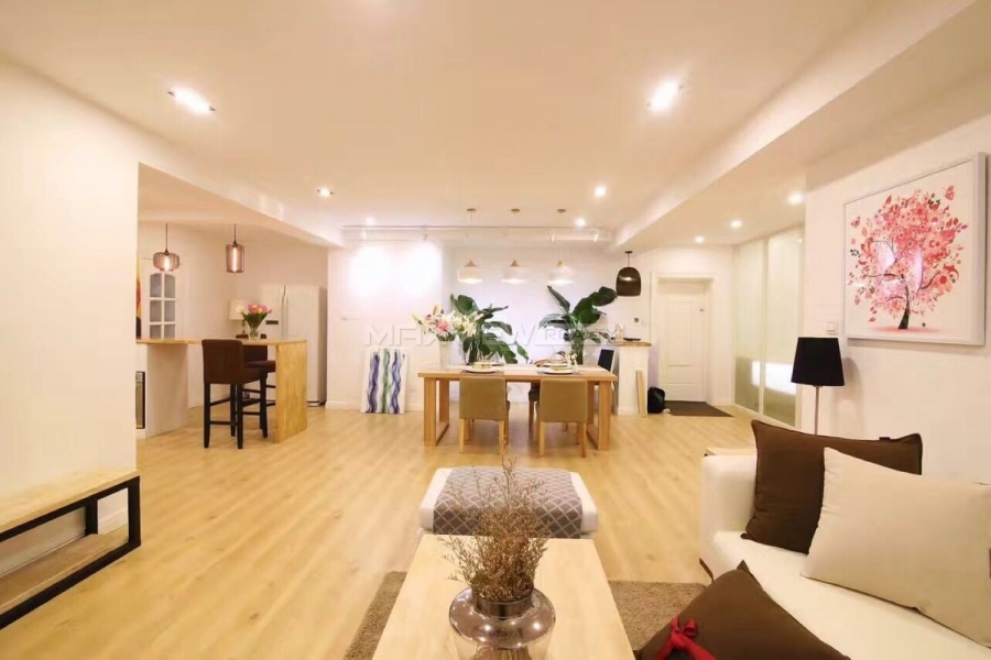 Rent a house in Shanghai on Xiangyang S. Road 4bedroom 180sqm ¥30,000 SH016995