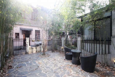Rent a house in Shanghai on Anxi Road 2bedroom 160sqm ¥30,000 SH017071