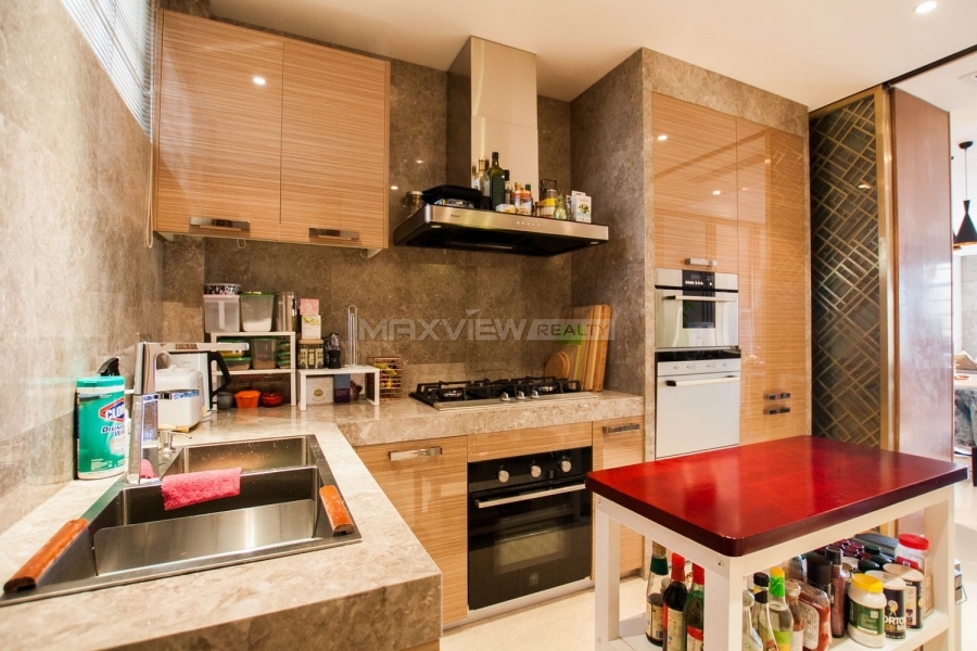 Shanghai houses for rent on Huaihai M. Road 2bedroom 142sqm ¥32,000 SH008870