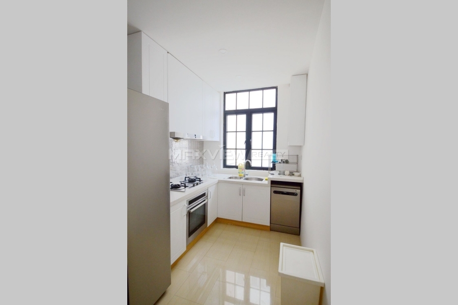 Shanghai property on Huaihai M. Road 3bedroom 120sqm ¥18,000 SH017130