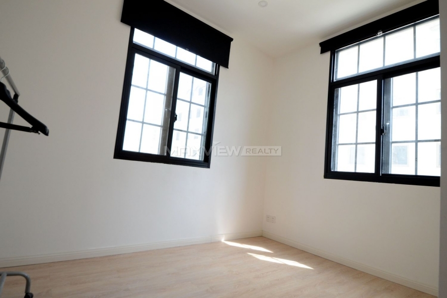 Shanghai property on Huaihai M. Road 3bedroom 120sqm ¥18,000 SH017130