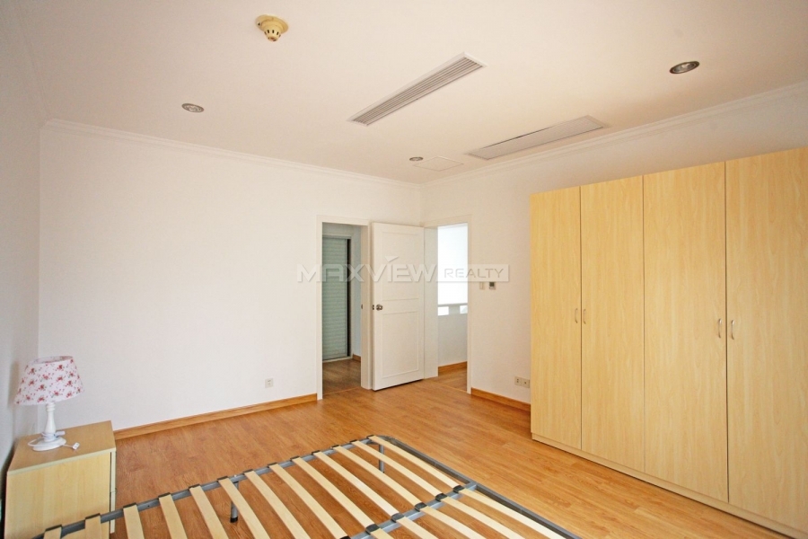 Rent a house in Shanghai at Green Valley Villa 4bedroom 205sqm ¥45,000 SH017157