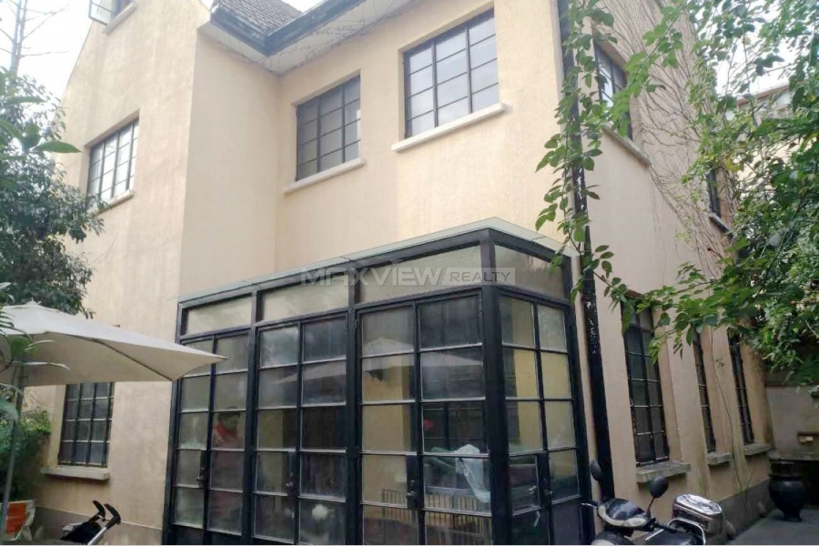 Rent a house in Shanghai on Wulumuqi M. Road 5bedroom 500sqm ¥110,000 SH017236