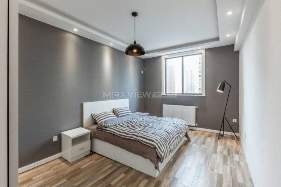 Old Apartment rental Shanghai on Yanqing Road 4bedroom 200sqm ¥26,000 SH017285