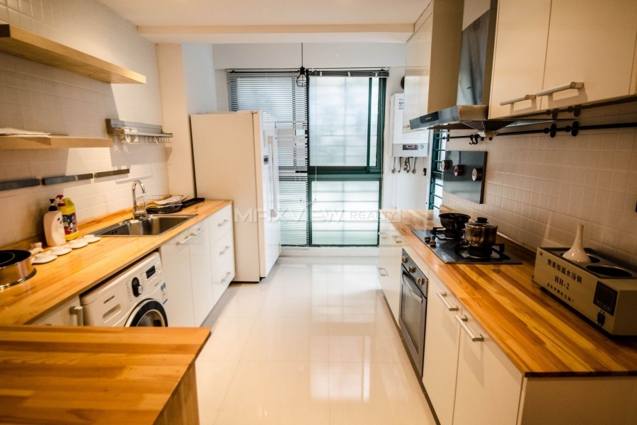 Shanghai apartment rental on Yanan M. Road 3bedroom 150sqm ¥35,000 SH014226