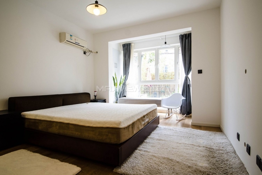 Shanghai apartment rental on Yanan M. Road 3bedroom 150sqm ¥35,000 SH014226
