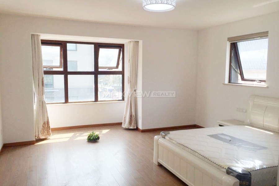 Rent a house in Shanghai Modern Villa 4bedroom 347sqm ¥42,000 QPV00912