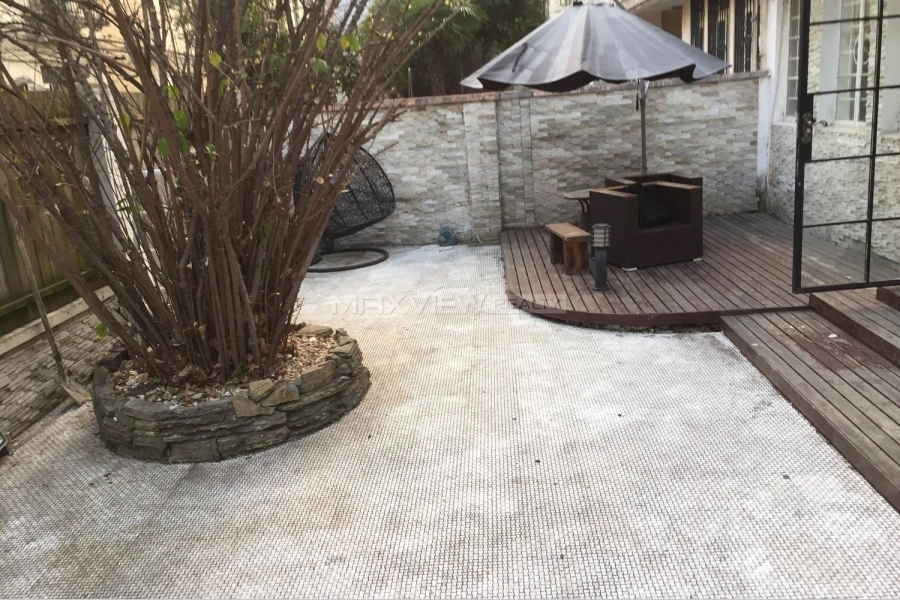Shanghai housing on Huaihai M. Road 2bedroom 110sqm ¥32,000 SH017335