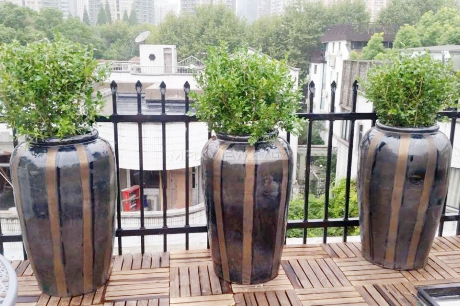 Apartments for rent in Shanghai on Gaoyou Road 4bedroom 240sqm ¥40,000 SH006411