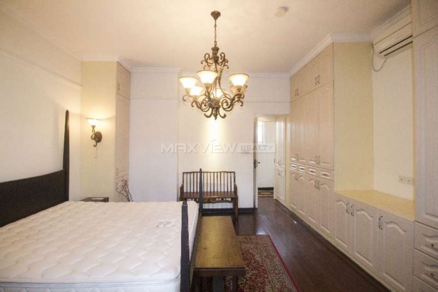 Shanghai apartment on Huaihai M. Road  2bedroom 93sqm ¥23,000 SH017365