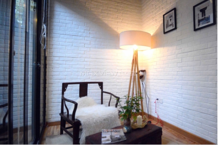Shanghai old apartment rental on Weihai Road 2bedroom 108sqm ¥22,000 SH017414