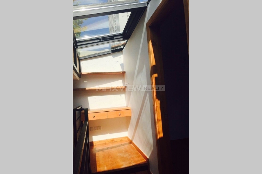 Shanghai lanhouse rent on Changle Road   2bedroom 110sqm ¥28,000 SH017426