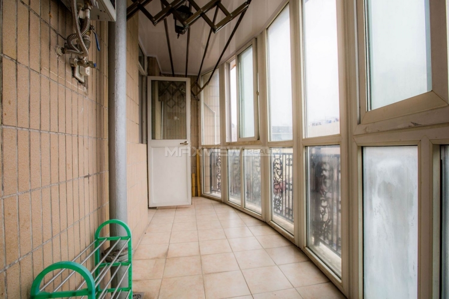 Old apt on Yongjia Road 4bedroom 200sqm ¥28,888 L00227