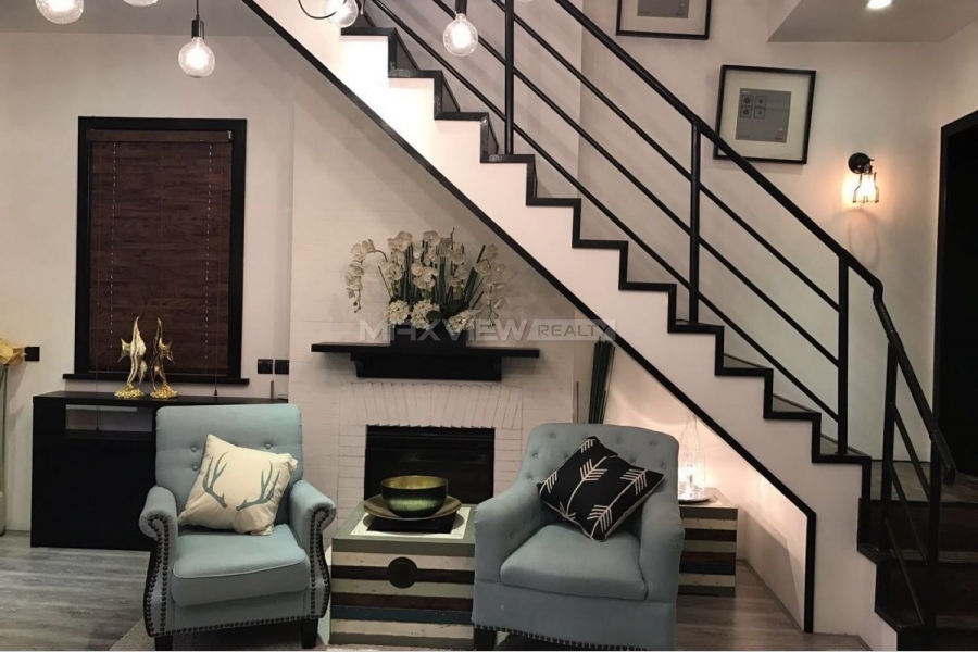 Old Lane House rent on Chongqing S. Road 2bedroom 97sqm ¥18,000 SH017474