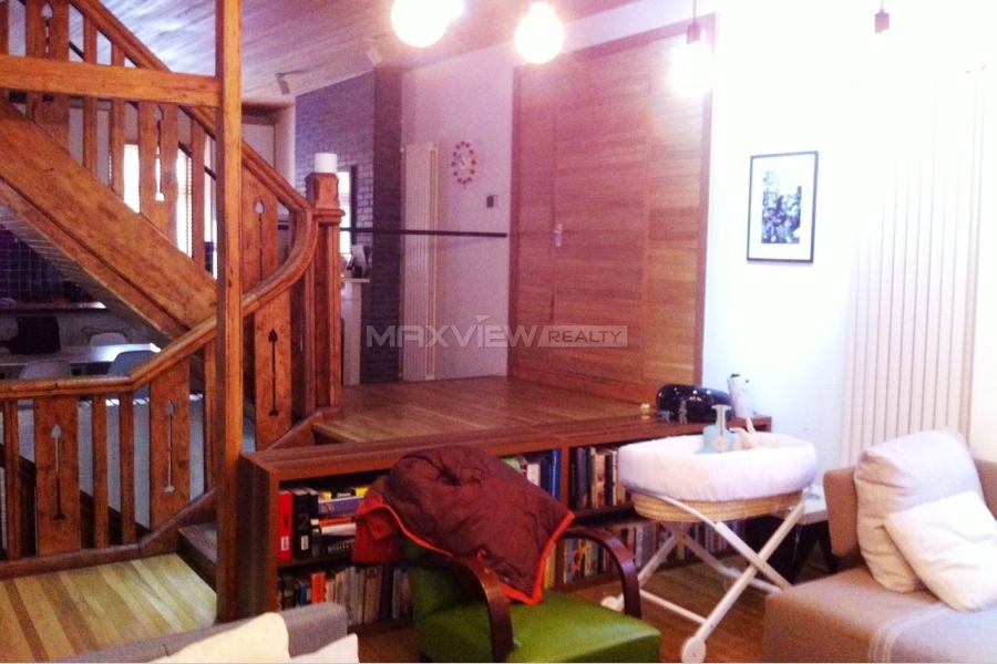 Old lane house for rent on Fuxing M Rd with private terrace 3bedroom 230sqm ¥45,000 SH017494